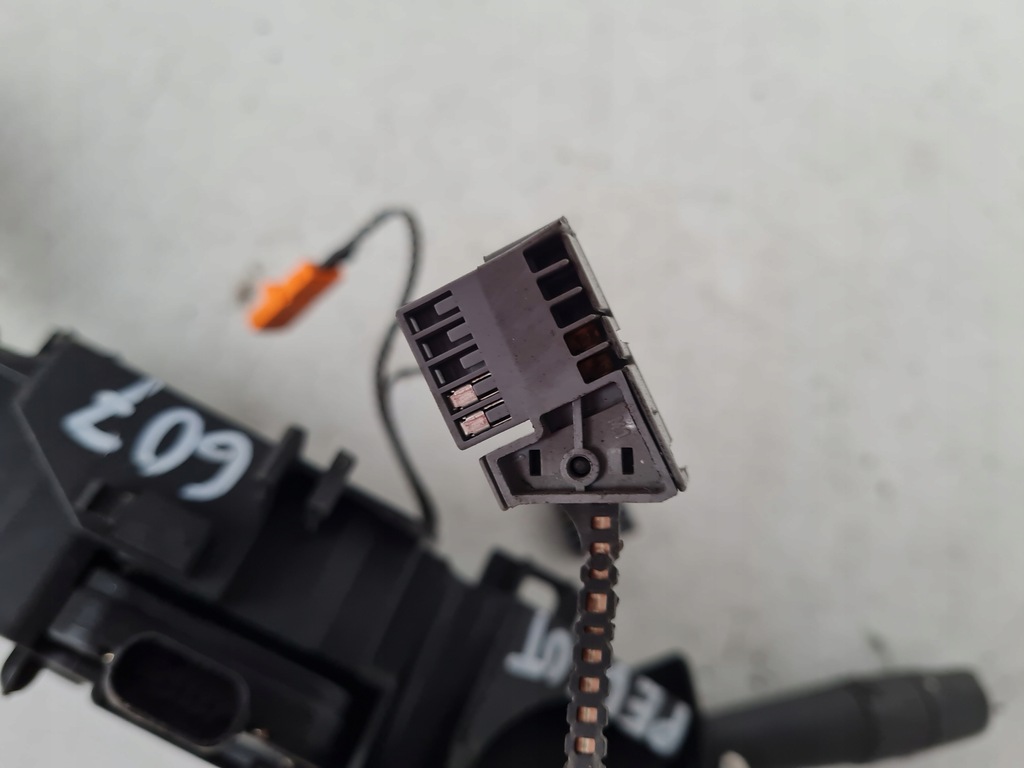 фото №12, Перемикач комбінований peugeot 607 34371501 europa