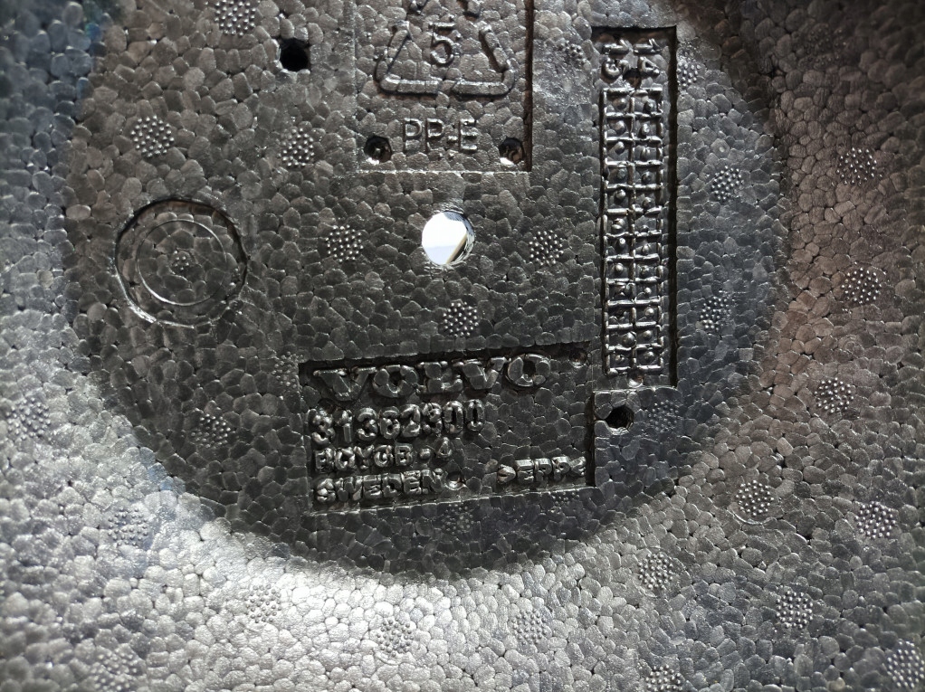 фото №7, Volvo xc90 ii вкладиш колеса запасного домкрат ключ 31362300