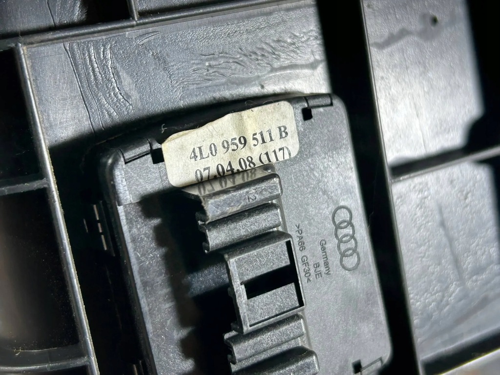 фото №5, Обшивка обивка боковая багажника audi q7 4l s-line 2008 4l0959511b