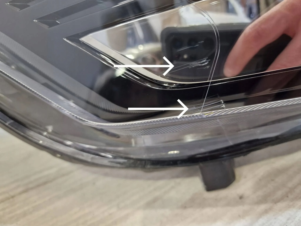 фото №4, Nissan nv 300 primastar full led правый