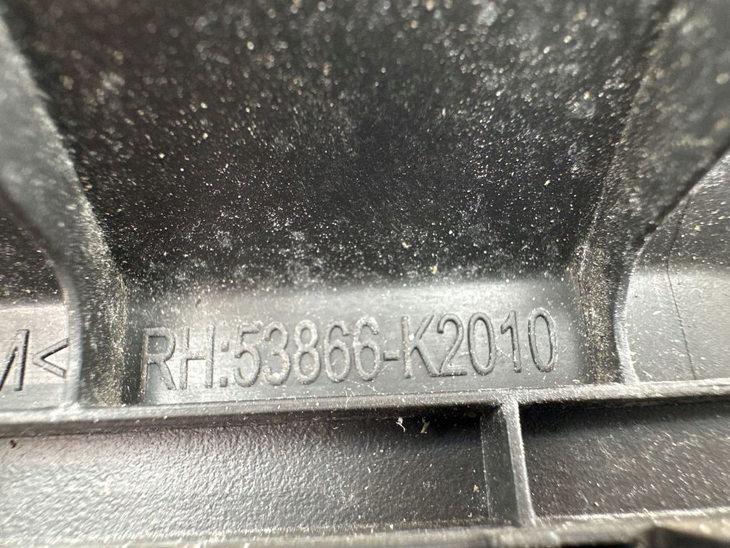 фото №9, Toyota yaris cross 2022 перед сторона права жабо передні