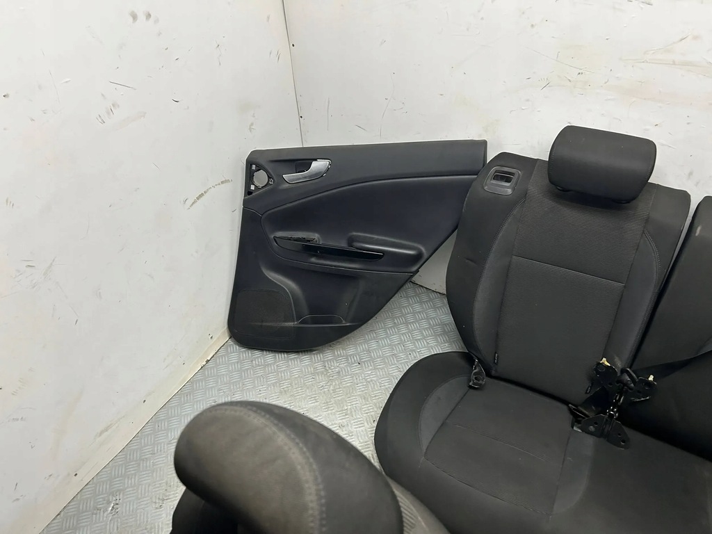 фото №7, Сидіння сидіння заднє сидіння комплект alfa romeo giulietta