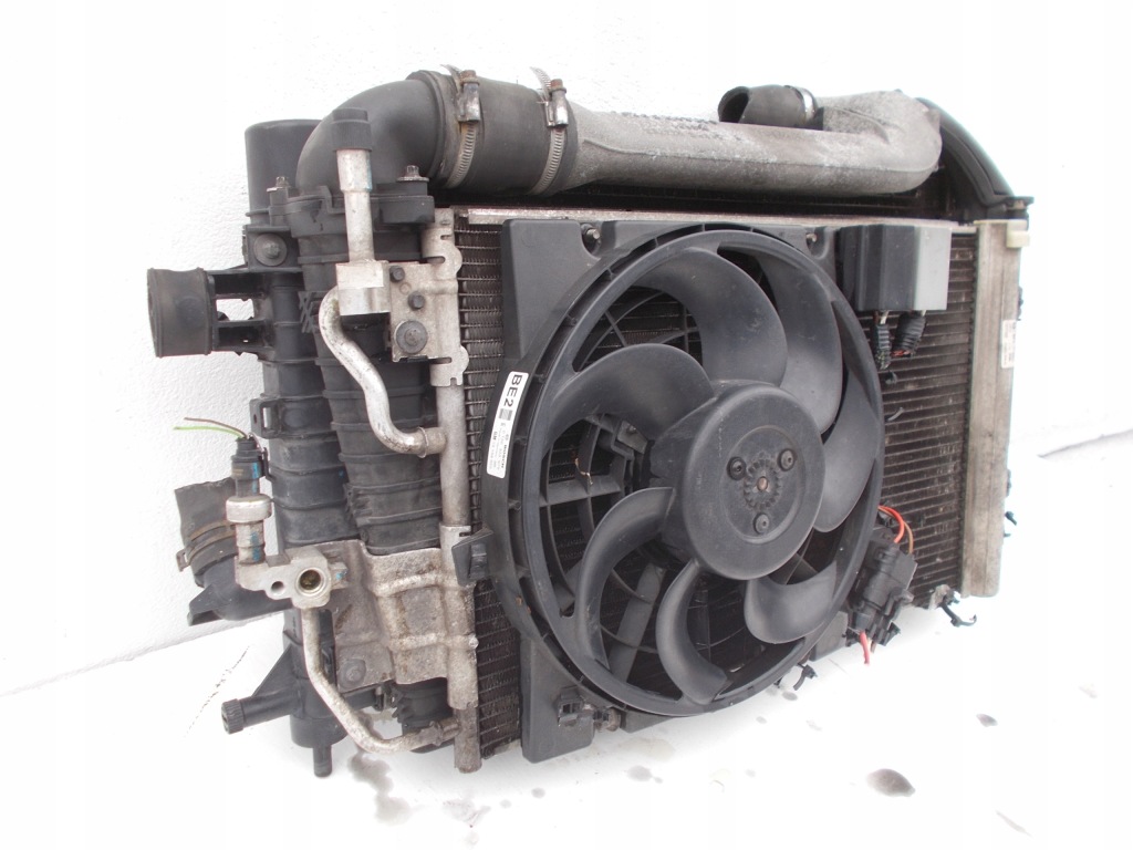 Интеркулер радиатор вентилятор astra h 3 3 1.9 в Украине