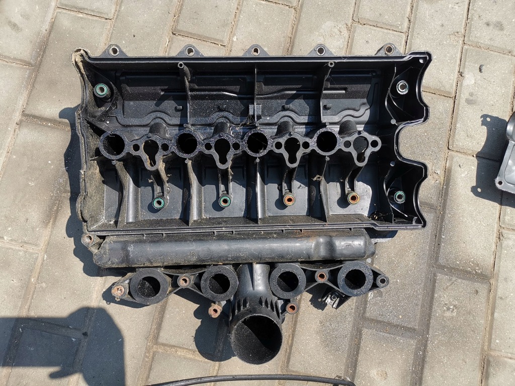 фото №15, Крышка клапанов 8200627939 master 2.2 2.5 dci