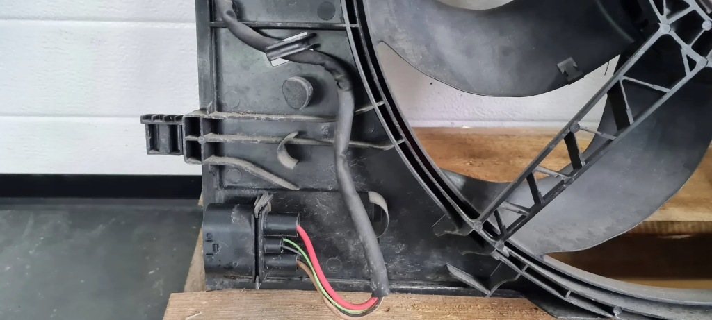 Q3 80a вентилятор радіатора корпус 2.0 tfsi 5q0121203de vw audi Київ