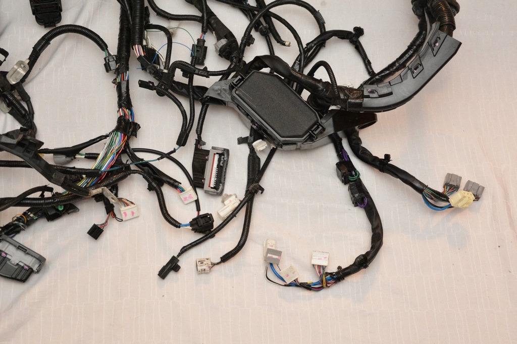 фото №6, Электропроводка коробка предохранителей toyota chr full led