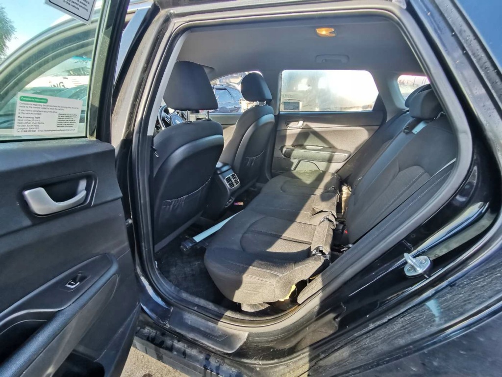 Купити Kia optima двигун кришка обігрівача 2017 1.7l 138003990 dh1138003990