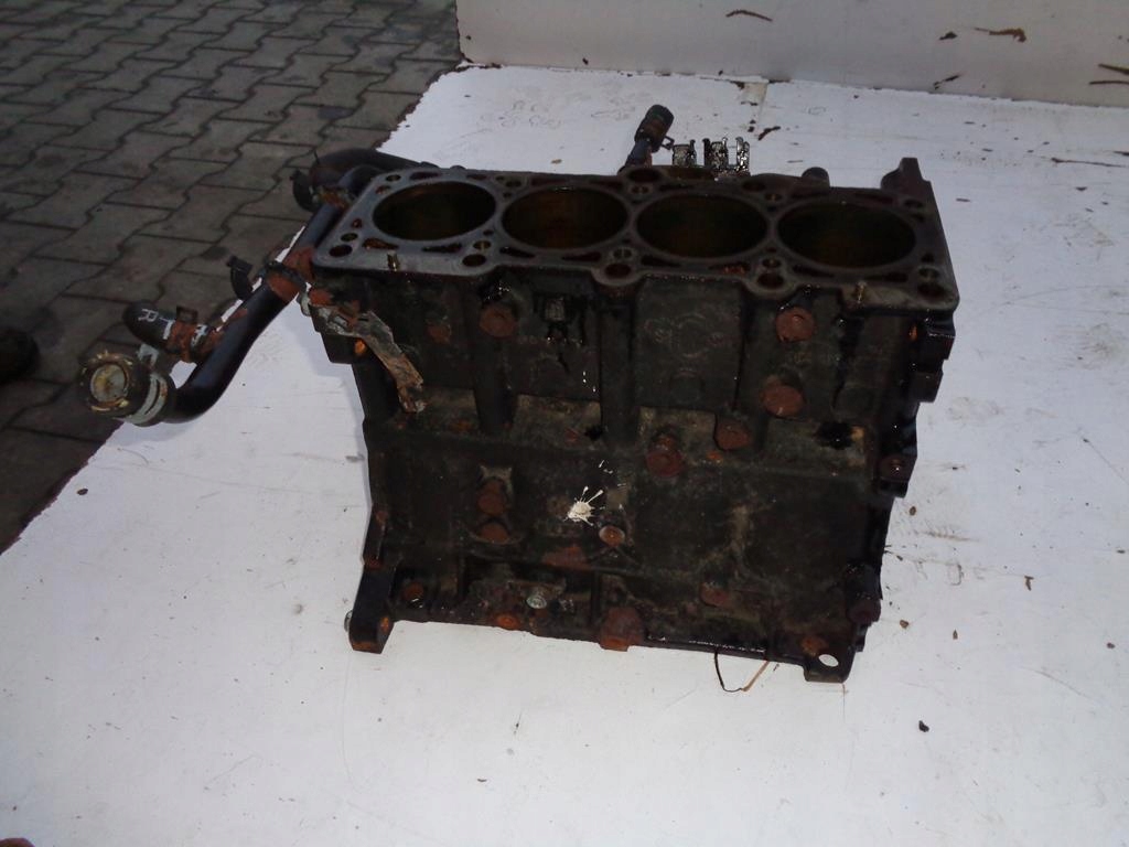фото №1, Блок двигателя audi volkswagen 1.8 20v apg