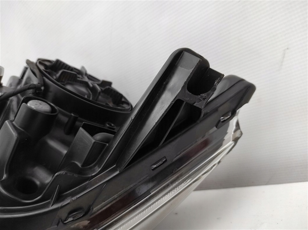 фото №13, Лампа права перед mitsubishi outlander 2016-2019