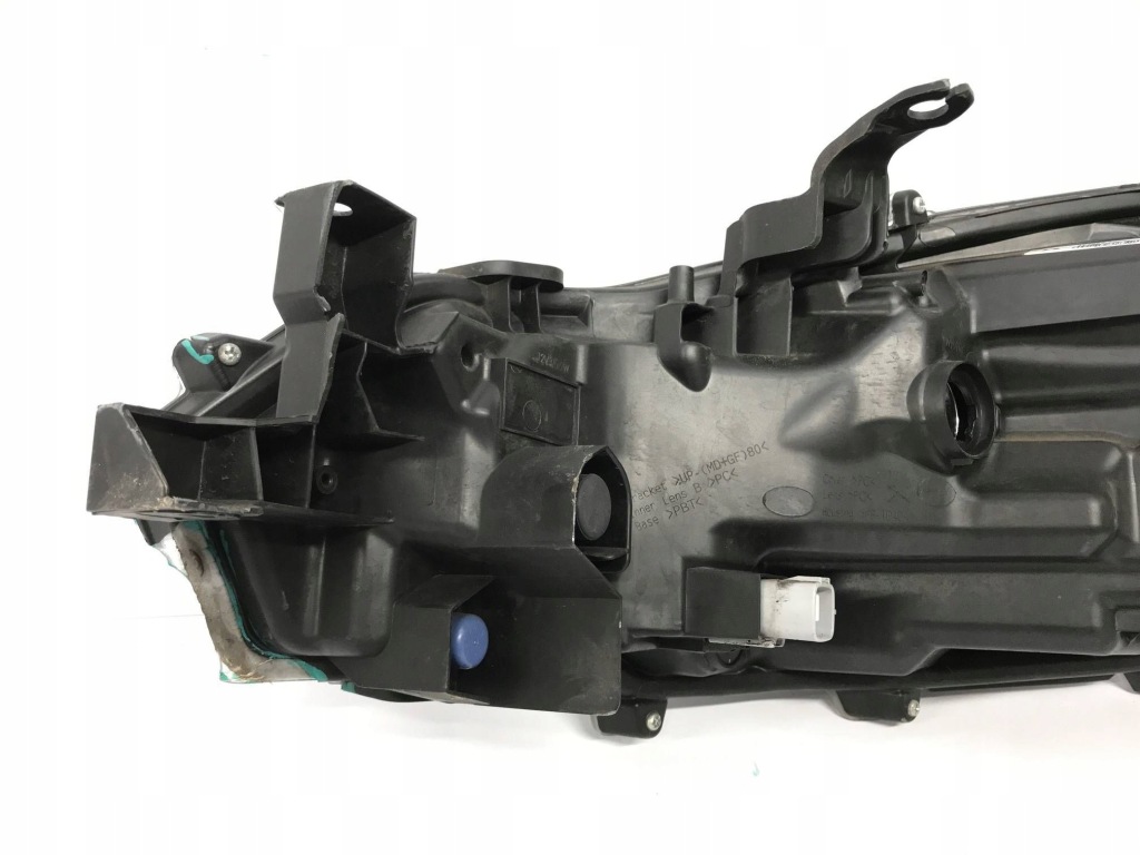 Toyota оригинальный номер 8113002t31 corolla 19- фара передняя правый  led Цена