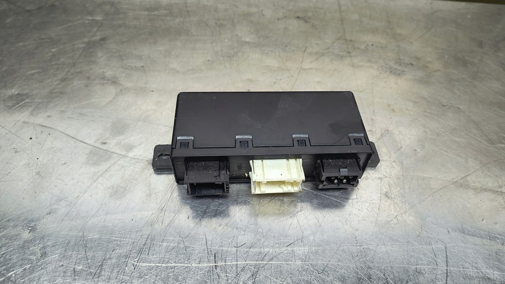 фото №1, Bmw 5 e38 e39 модуль двері 6904245