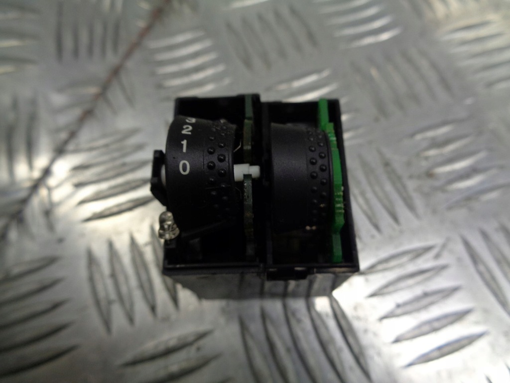 фото №1, Панель регулировки света kia proceed