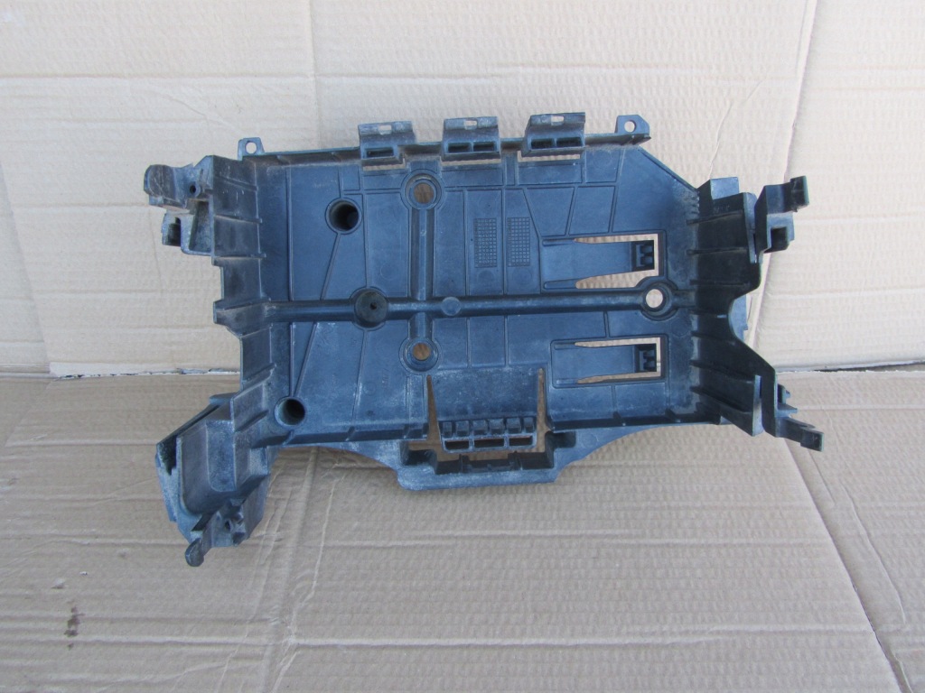 Купить Основание аккумулятор peugeot 508 1 11-18r 9686469580