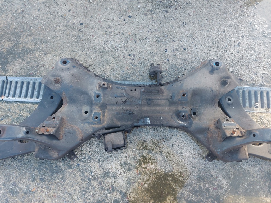 фото №1, Kia sportage iii hyundai ix 35 подрамник подрамник travers