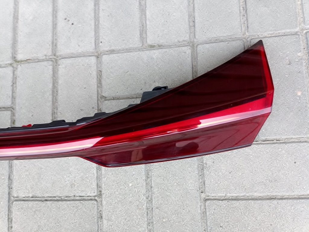 Lexus ux накладка крышки задний  задняя свет стоп в Украине