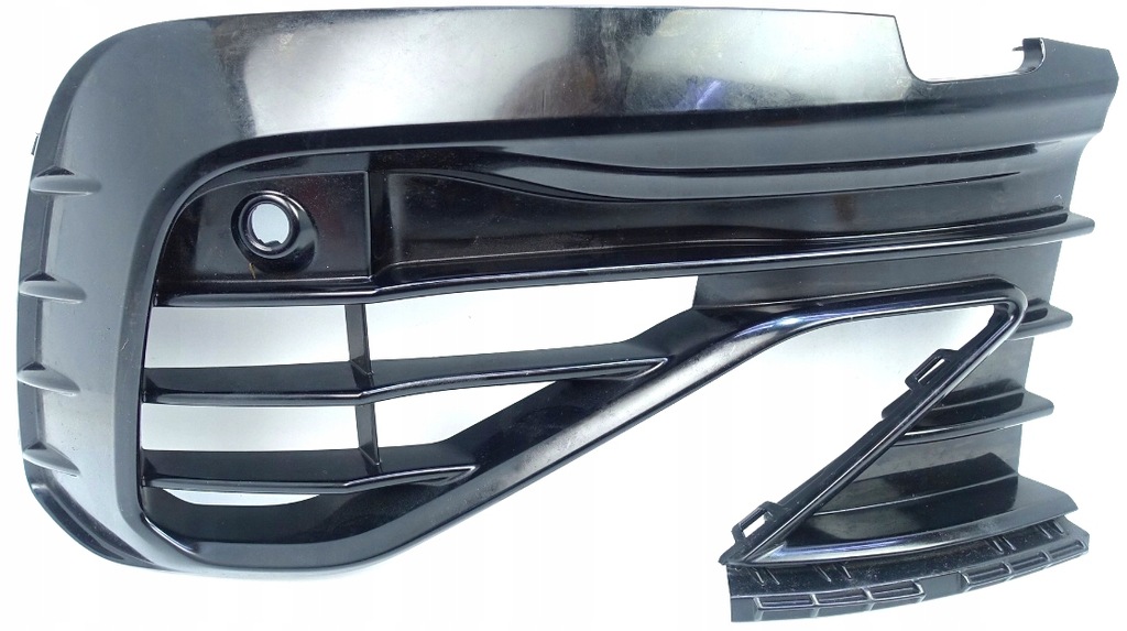 фото №1, Решётка бампера перед правая vw golf viii r