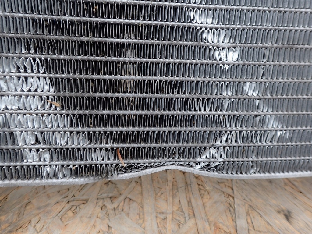 Радиатор воды 1 интеркулер renault megane 1.3tce Оригинал