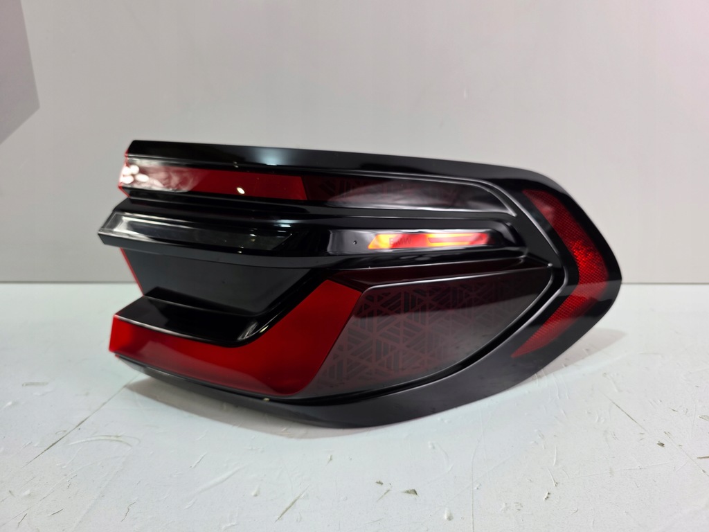 фото №1, Лампа правая задняя led bmw x7 g07 lci 9881354