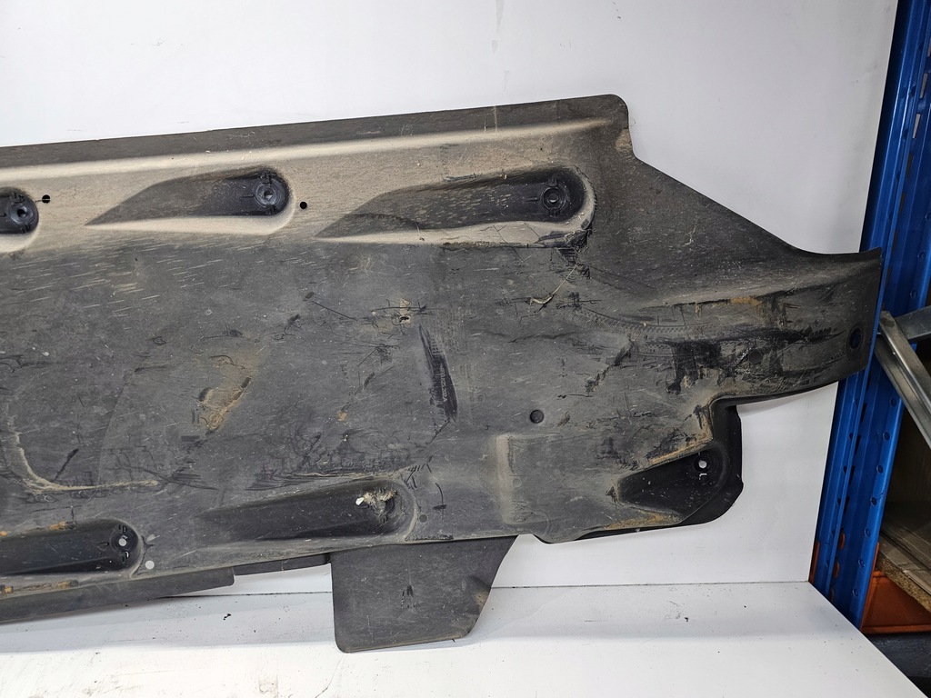 фото №5, Захист плита підвіска права audi a1 8x lift vw 6r0825202a