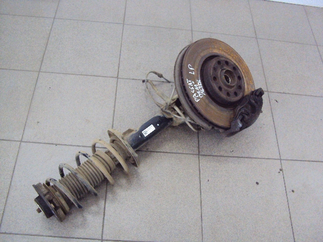 фото №1, Mcperson поворотный кулак левая vw passat b7 1.6 tdi 11 r