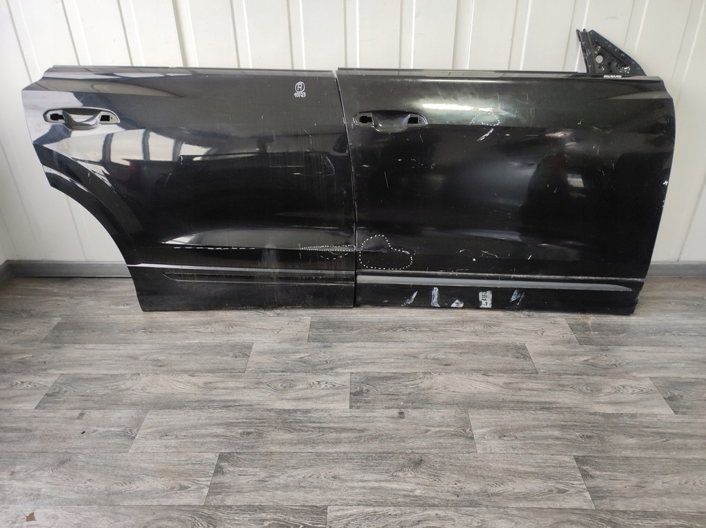 фото №1, Дверь задние правое audi q8 4m