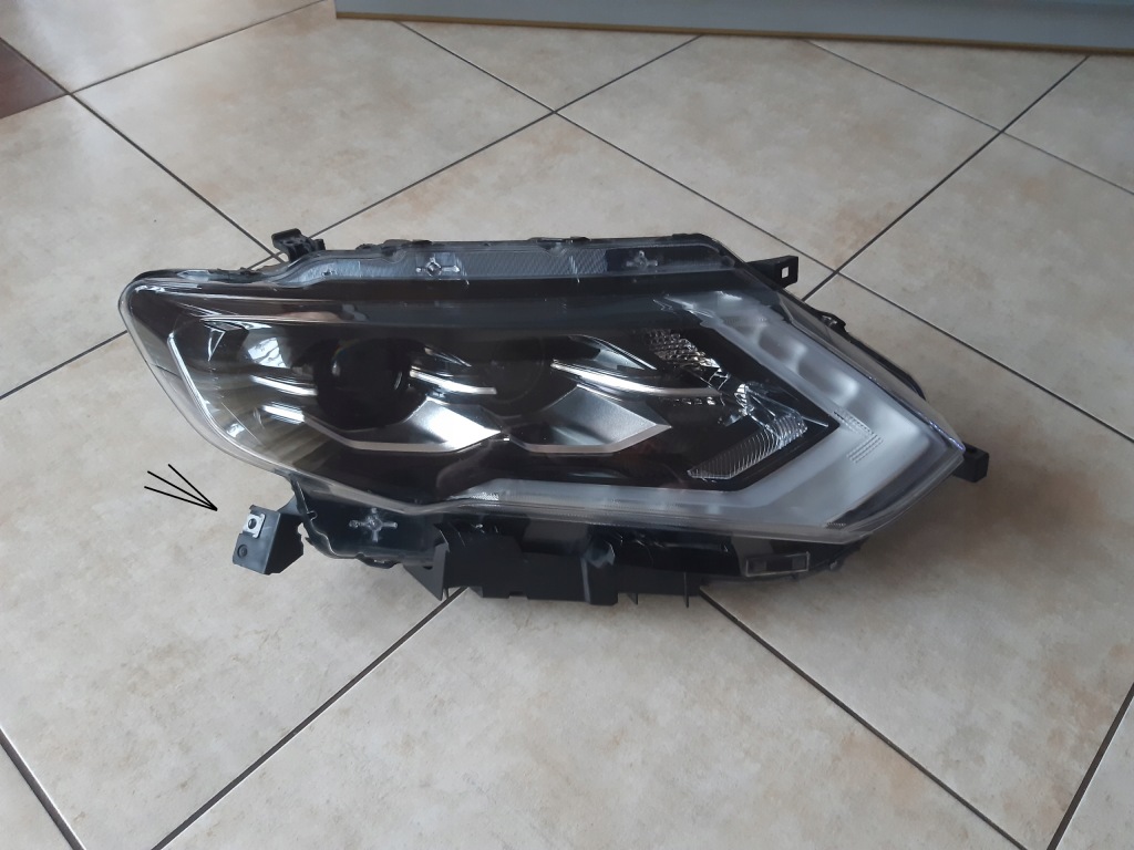 фото №1, Правая - full led - nissan x-trail iii t32 lift 17