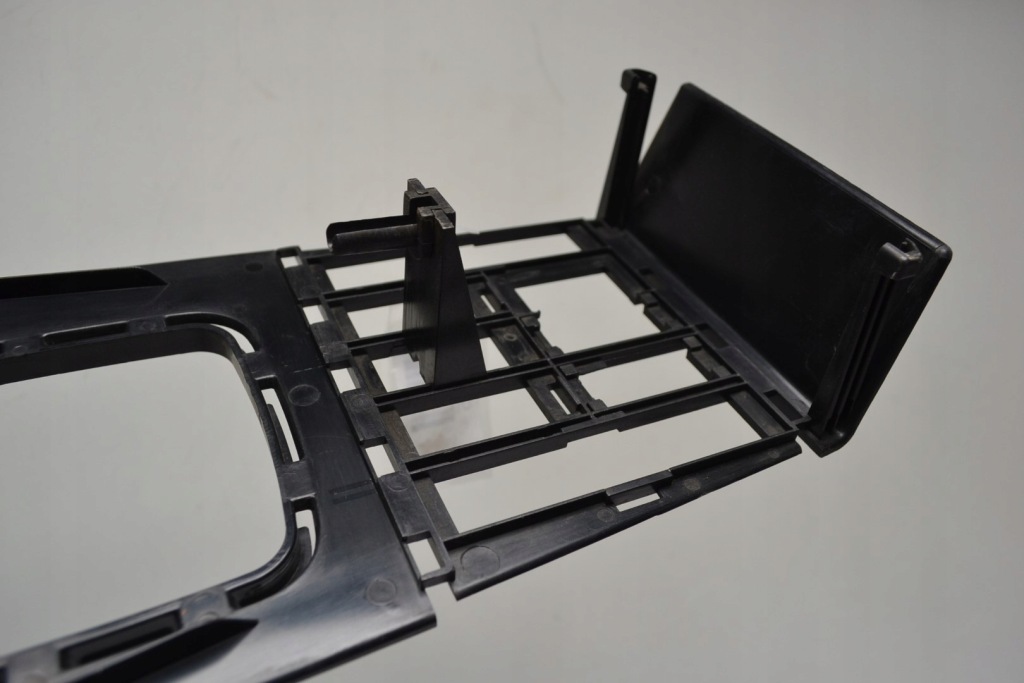 фото №5, Mercedes w123 туннель средний накладка рычаг переключения передач