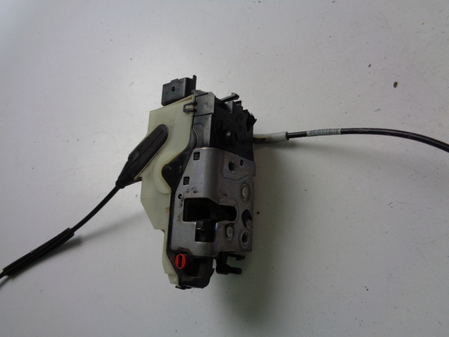 фото №3, Замок дверь левый задняя peugeot 208 i 5 дверь 2014 rok