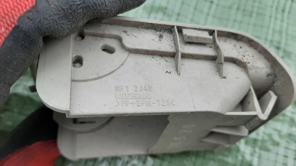 фото №5, Infiniti g35 g37 заглушка защита isofix сиденье