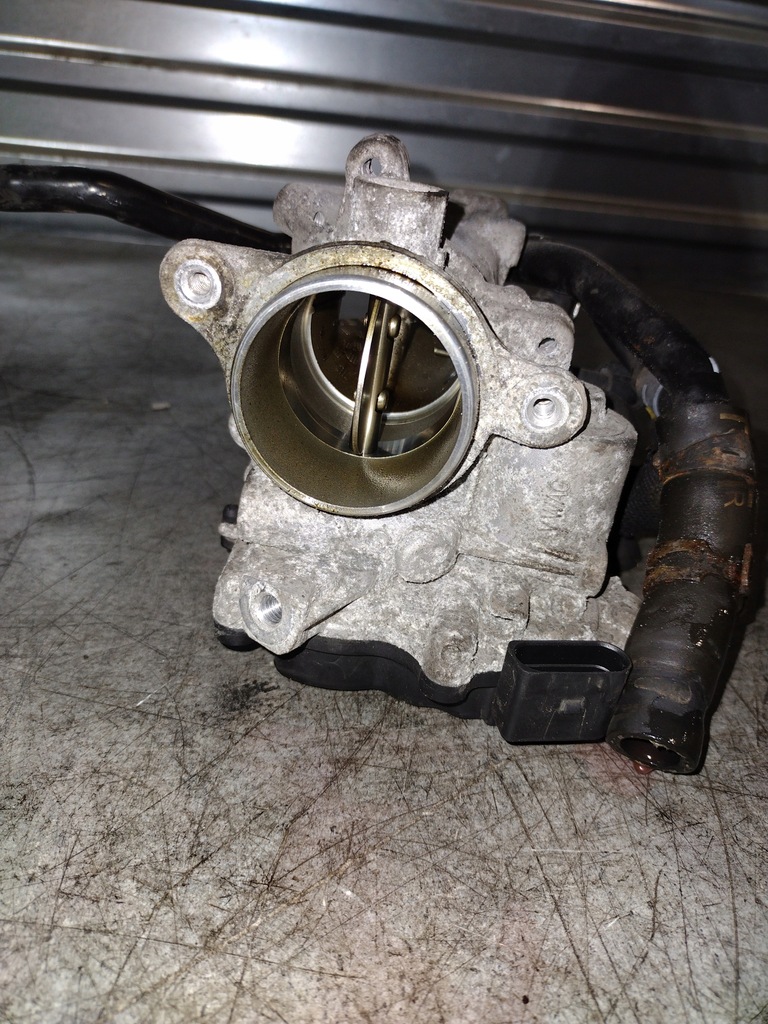 фото №3, Дросельна заслінка 04l128059aa skoda rapid 1.6 tdi
