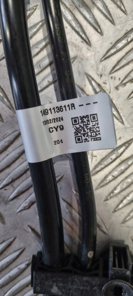 Renault clio v пабтрубок  шланг топлива 175067646r с Разборки