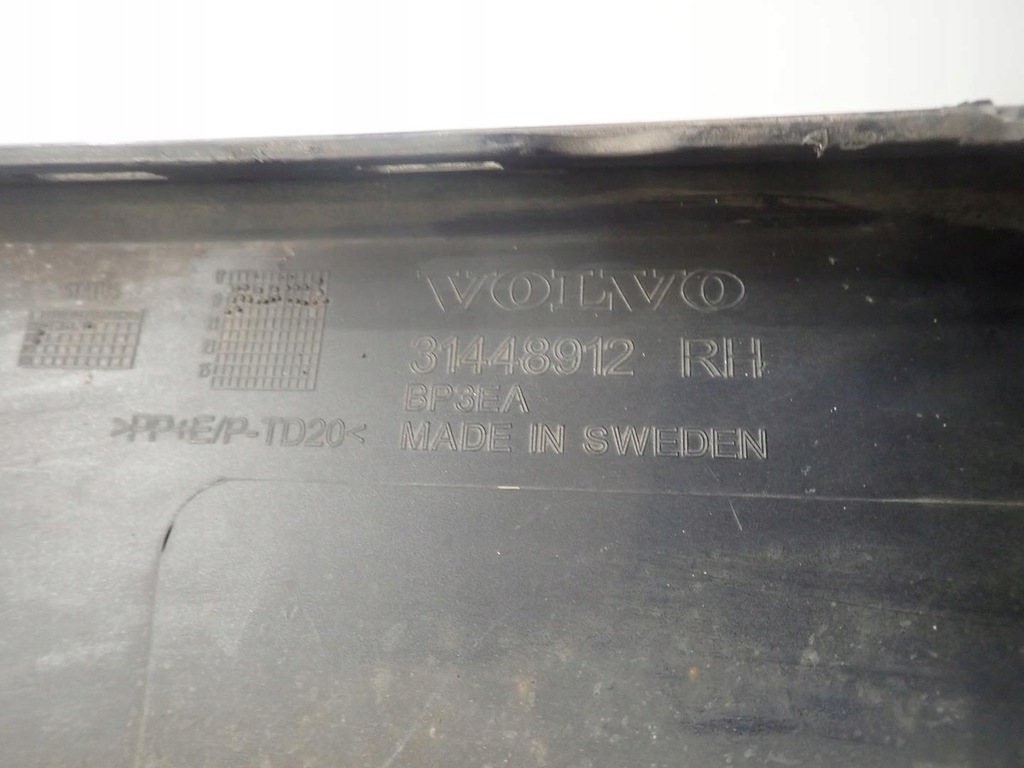 фото №5, Поріг молдинг поріг права volvo s60 iii v60 ii 18-