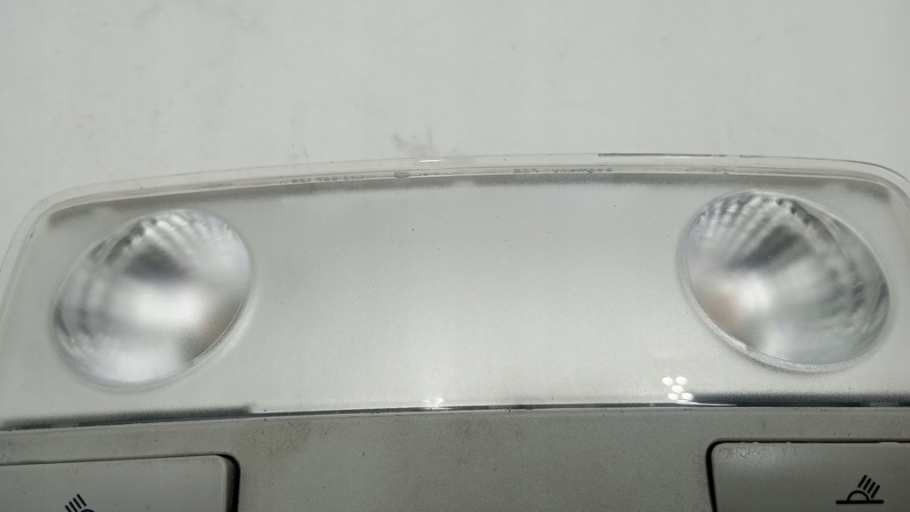 фото №7, Лампа потолочный vw passat golf 1k0947105 3c0035711a