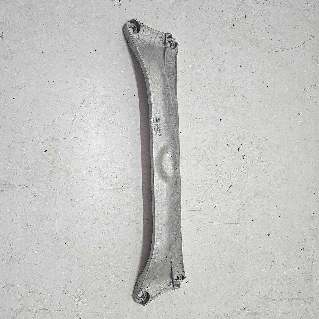 Кронштейн кронштейн верхний tesla model s plaid 2022r 1420568-00-a Цена