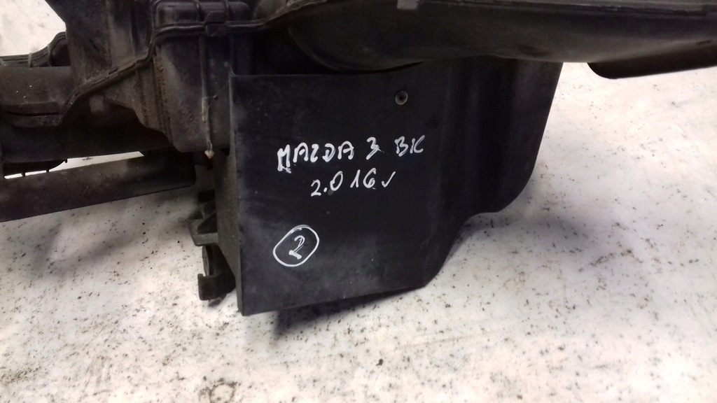фото №5, Резонатор воздухозаборник воздуха mazda 3 bk 2.0 16v 03-09