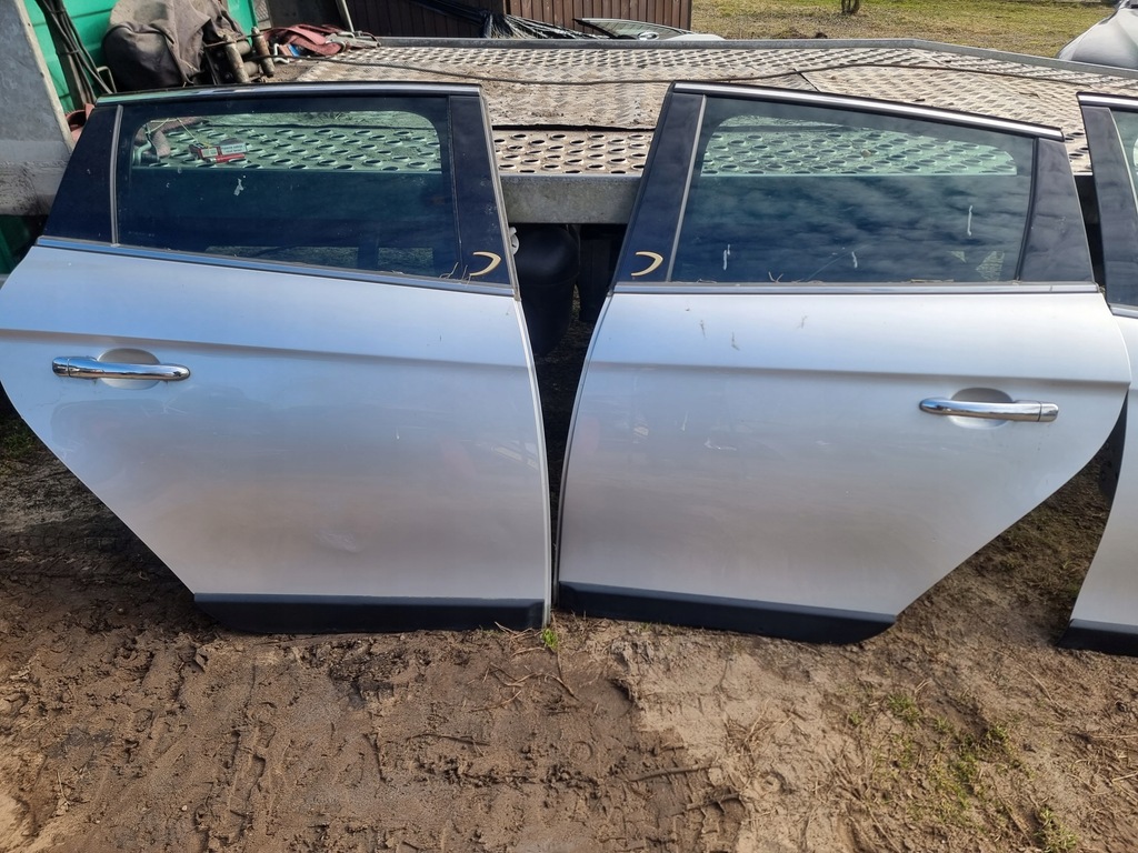 фото №1, Дверь левая правое задняя lancia delta iii vr.620/b