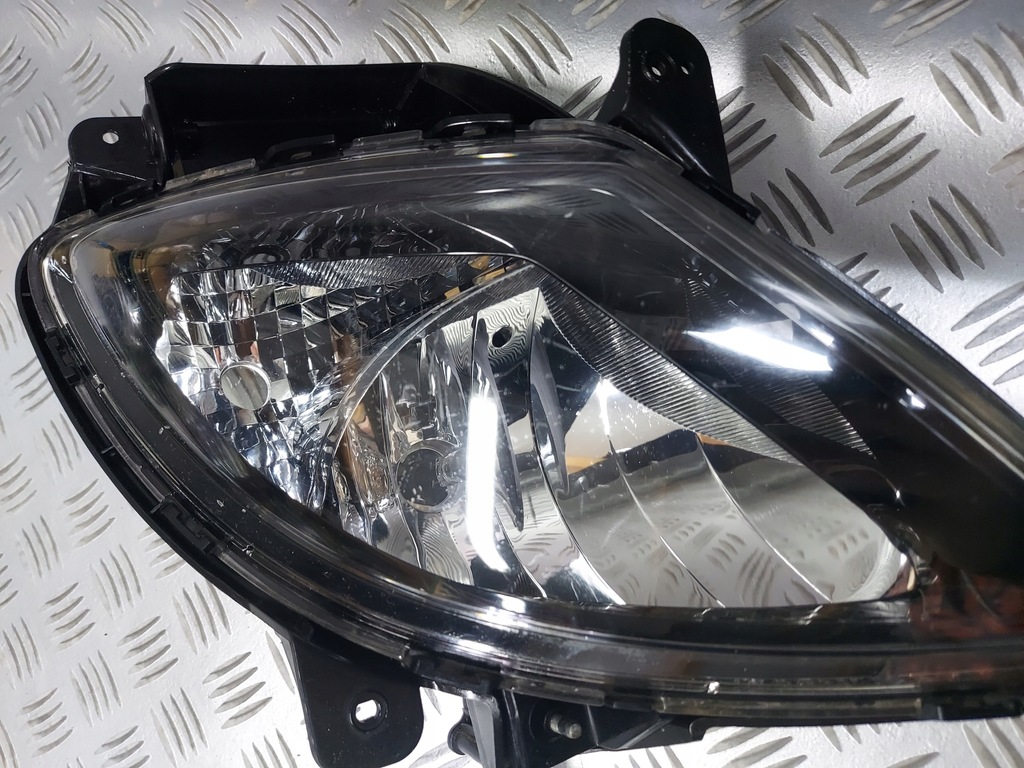фото №3, Противотуманная фара правый противотуманная hyundai ix20 drl r