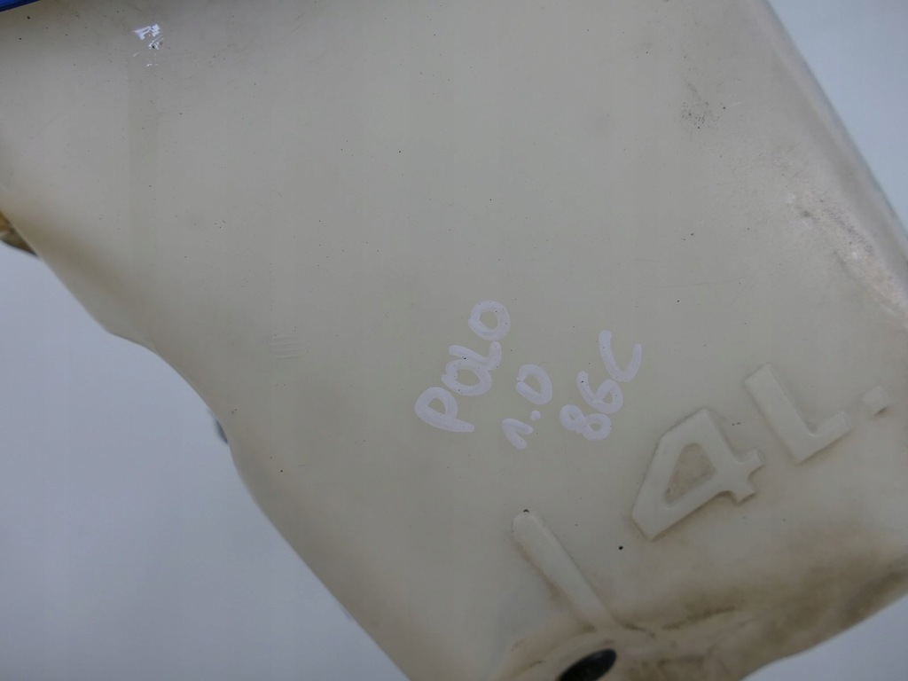 фото №10, Vw polo ii 2 86c 1.0 b бак омывателя 93r