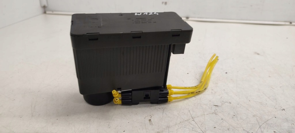 Купить Помпа центрального замка mercedes w124 2,2