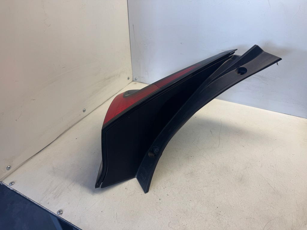 фото №7, Nissan leaf ii лампа правый задняя 26555-5sh0a