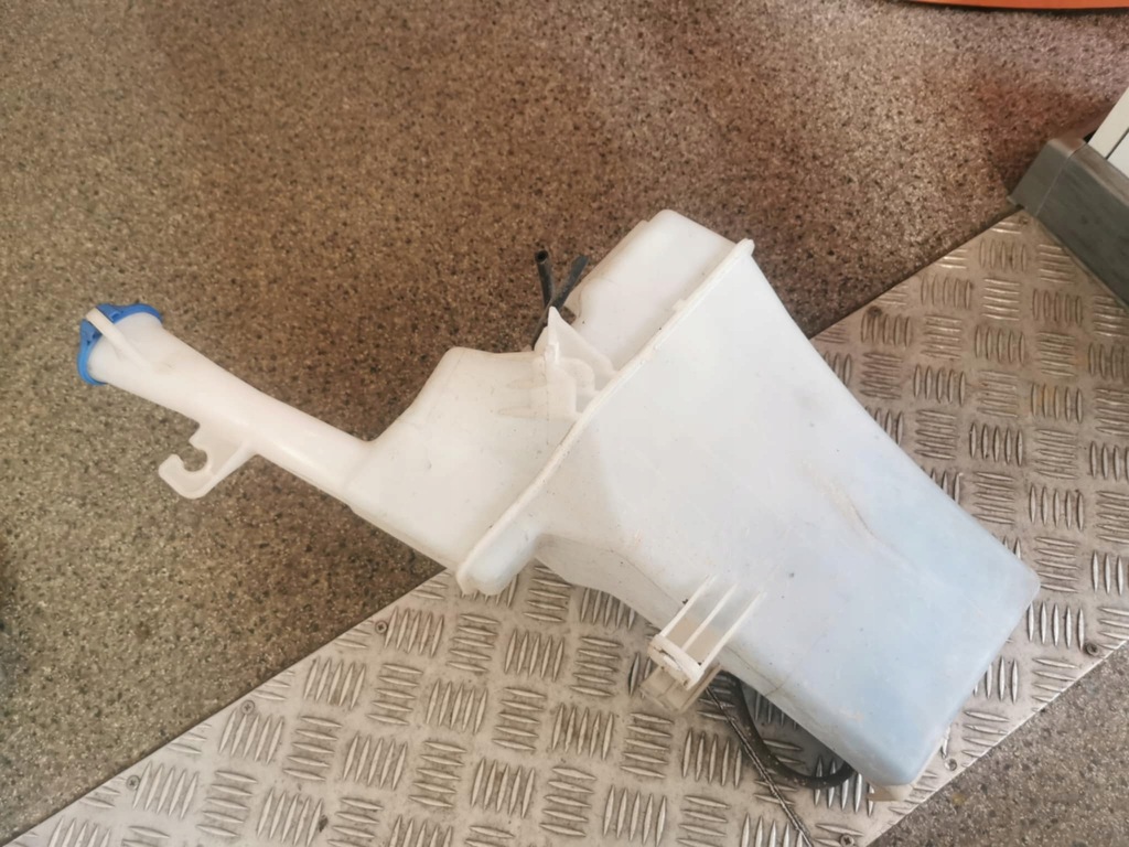 фото №1, Бачок омывателя kia rio 3 iii 98610-1w000