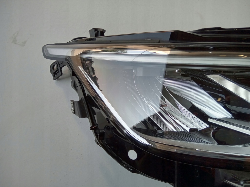 фото №7, Лампа права перед eu golf viii 8