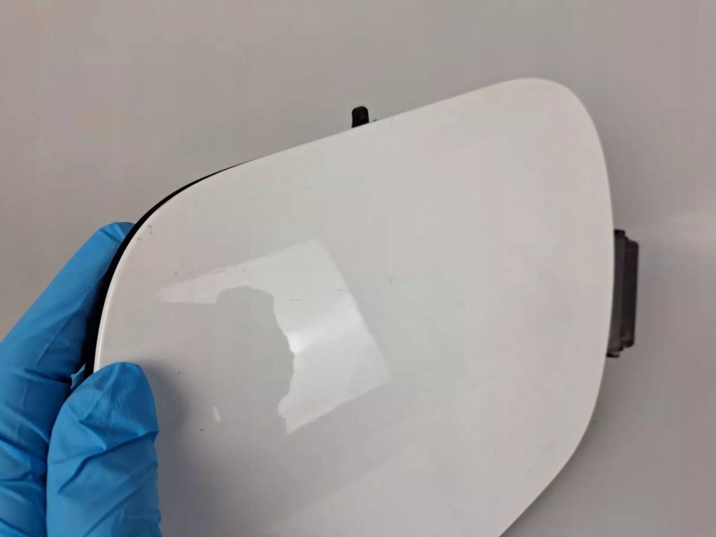 Купить Peugeot 208 2019 крышка заливной топлива