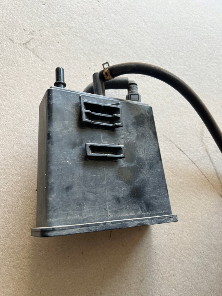 фото №8, Suzuki swift mk8 1.4t 1.2 фильтр угольный par топлива