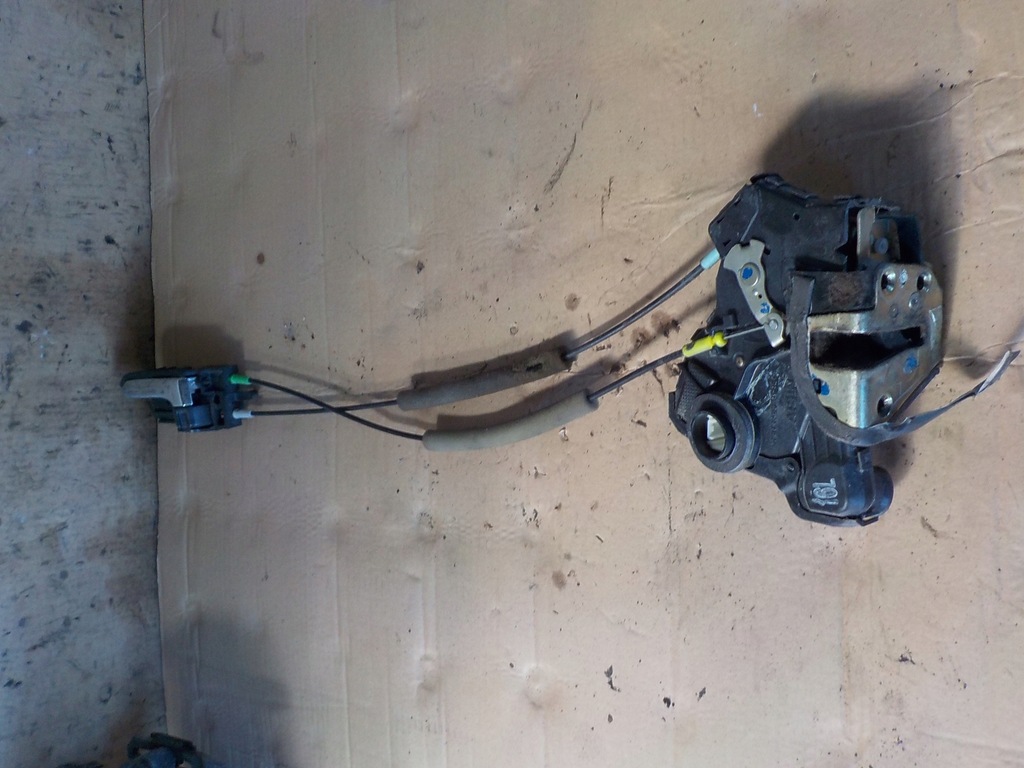 фото №5, Toyota corolla 2.0d замок дверь левый перед