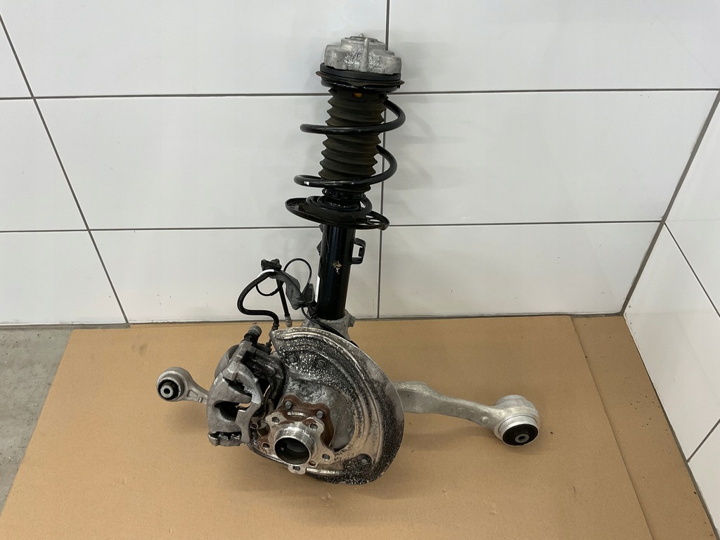 фото №1, Bmw g26 подвеска рычаг поворотный кулак амортизатор