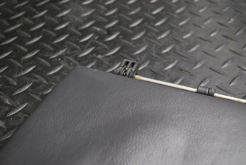 фото №7, Подлокотник крышка серая vw phaeton