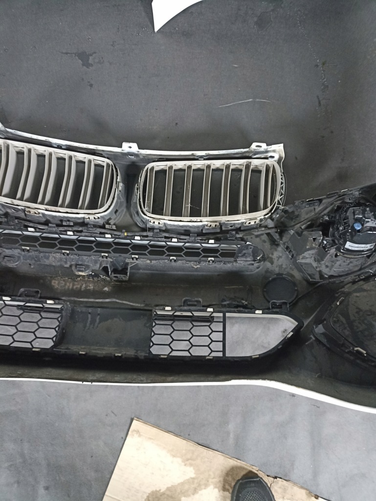 Бампер перед bmw x5 f15 m набір 6xpdc a300 alpinweiss kompletny Доставка