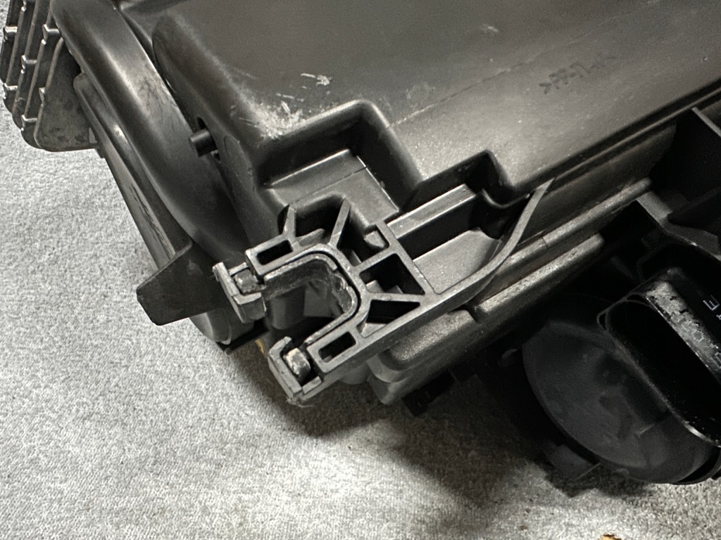 Фара audi a5 8t рестайлинг  ксенон нет поворотный led правый  оригинал 8t0941044c европа в Украине