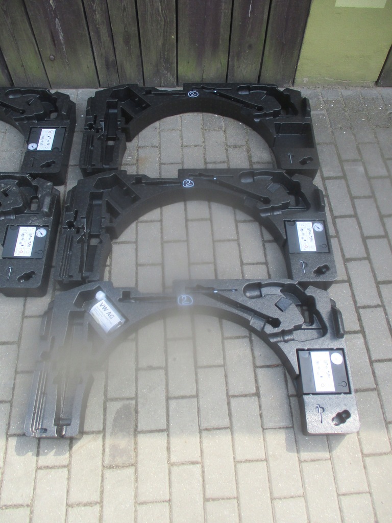 фото №4, Пенополистирол багажника 2ga012115b vw t-roc